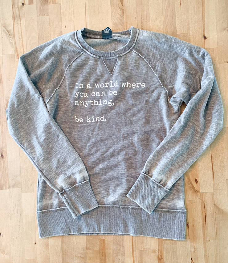 BE KIND Crewneck